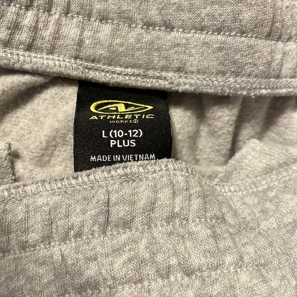 Athletic brand sweats with jacket - Picture 3 of 3